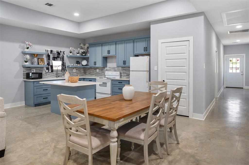 Point La Vista - Residential