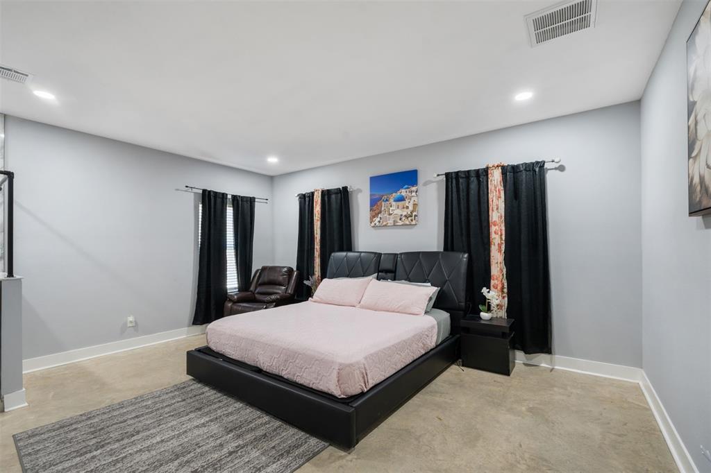 Point La Vista - Residential