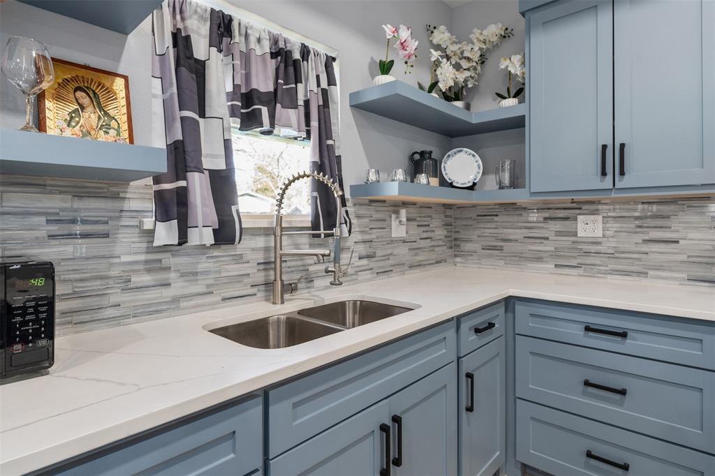 Point La Vista - Residential