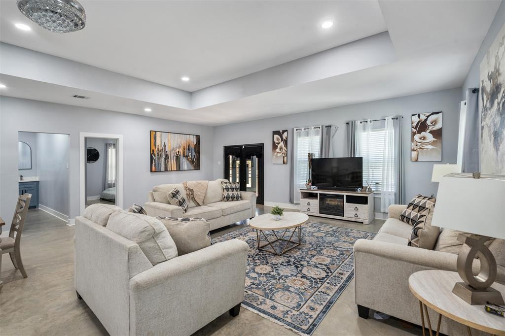 Point La Vista - Residential