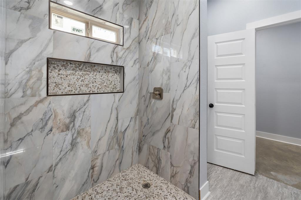 Point La Vista - Residential