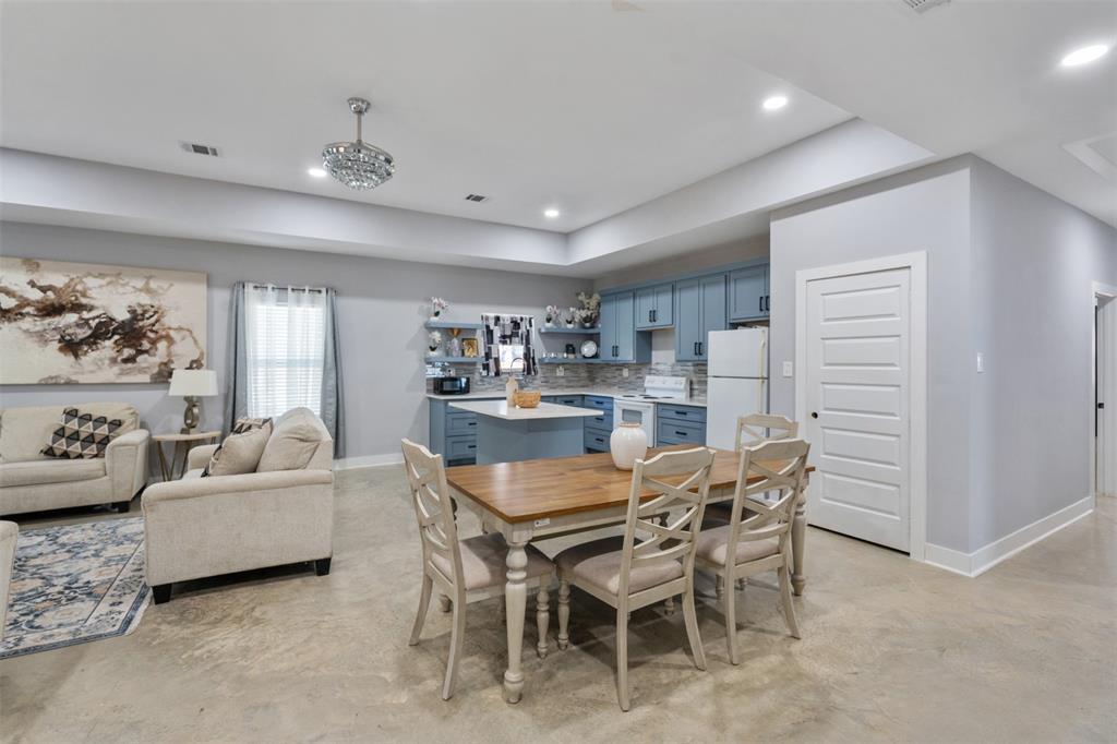 Point La Vista - Residential