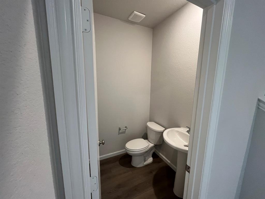 3824 Rose Hill Court