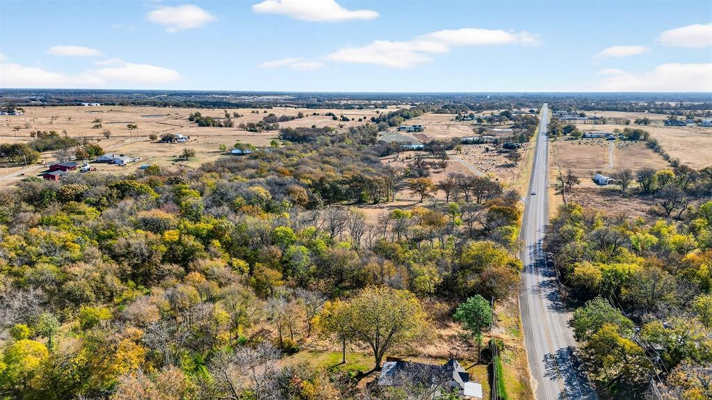 CROSSROADS OF FRIENDLINESS - Land