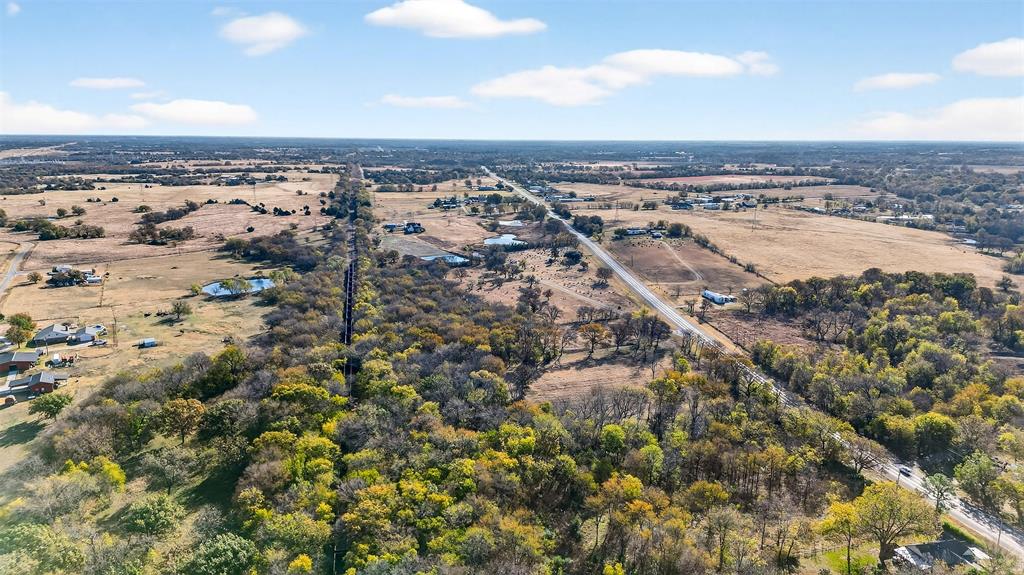 CROSSROADS OF FRIENDLINESS - Land