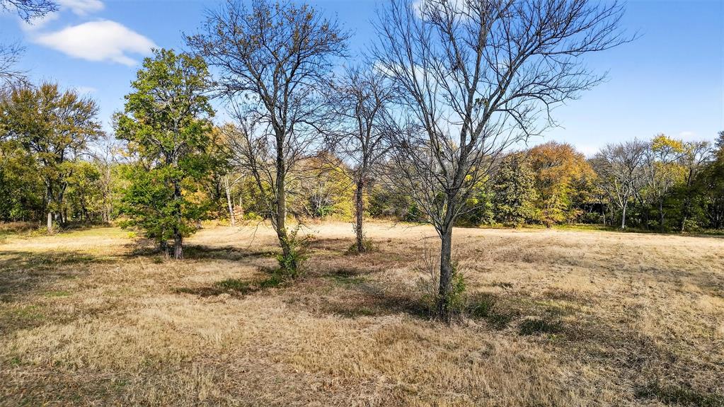 CROSSROADS OF FRIENDLINESS - Land