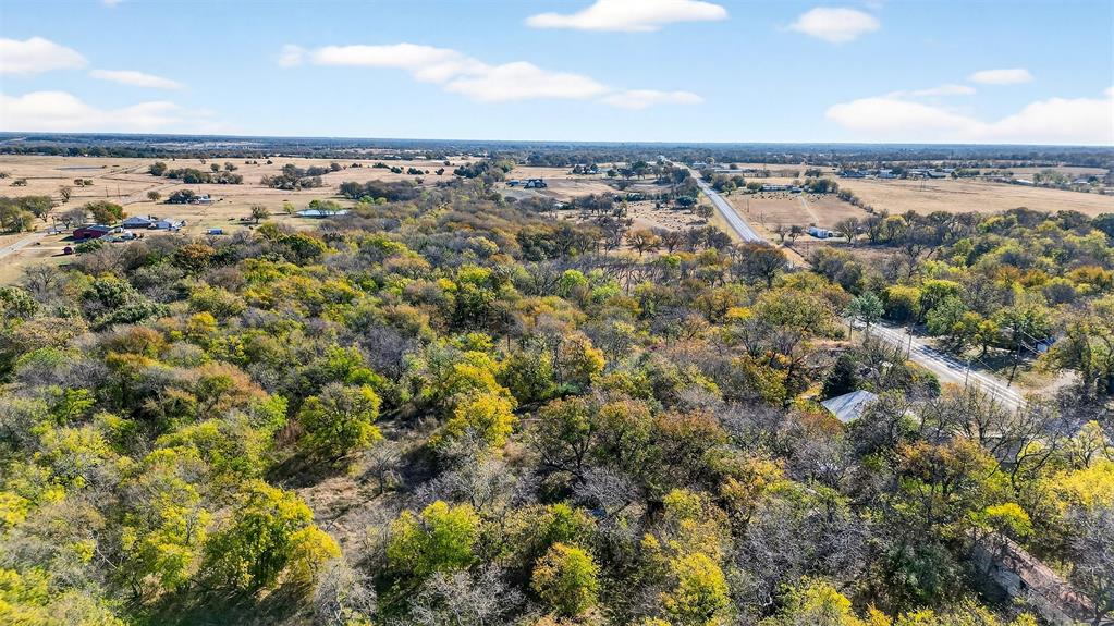 CROSSROADS OF FRIENDLINESS - Land