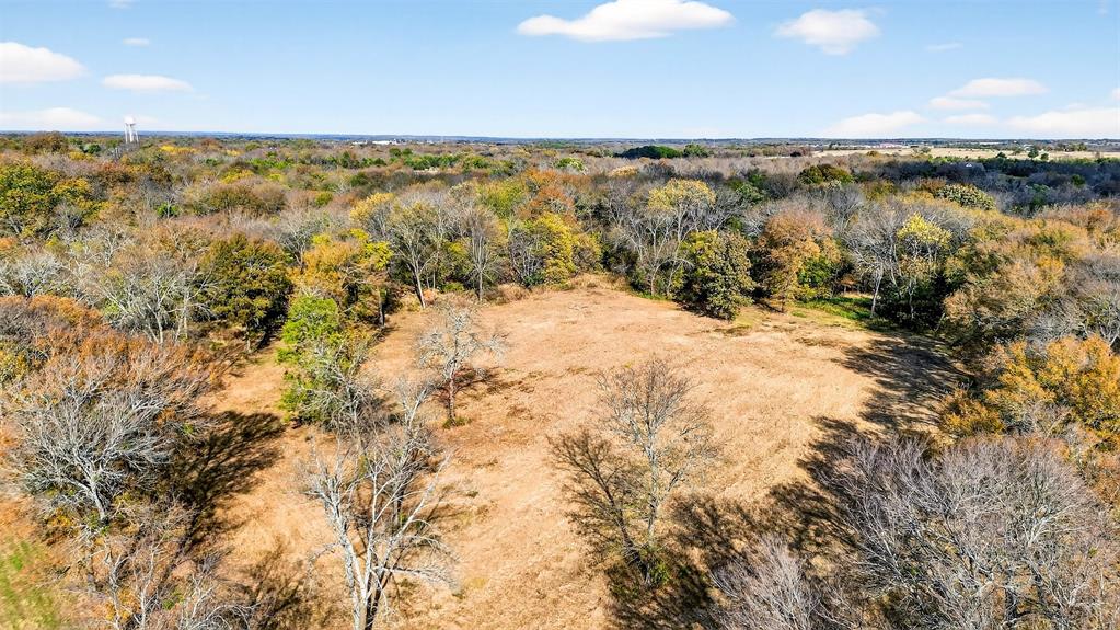 CROSSROADS OF FRIENDLINESS - Land