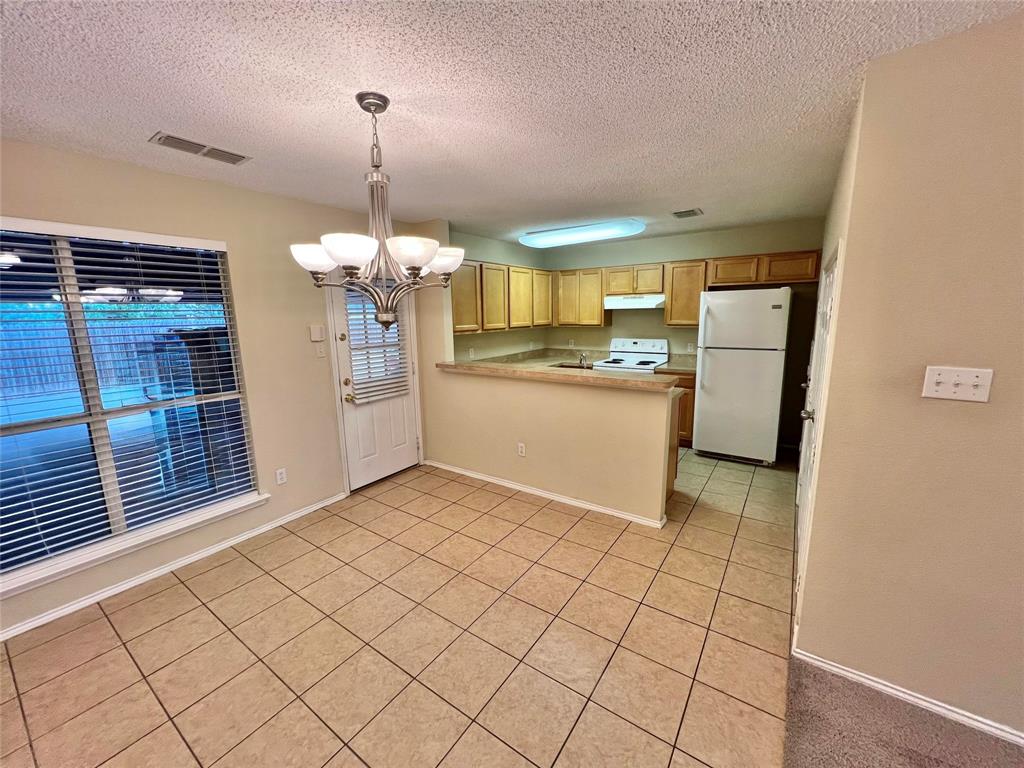 5752 Giddyup Lane