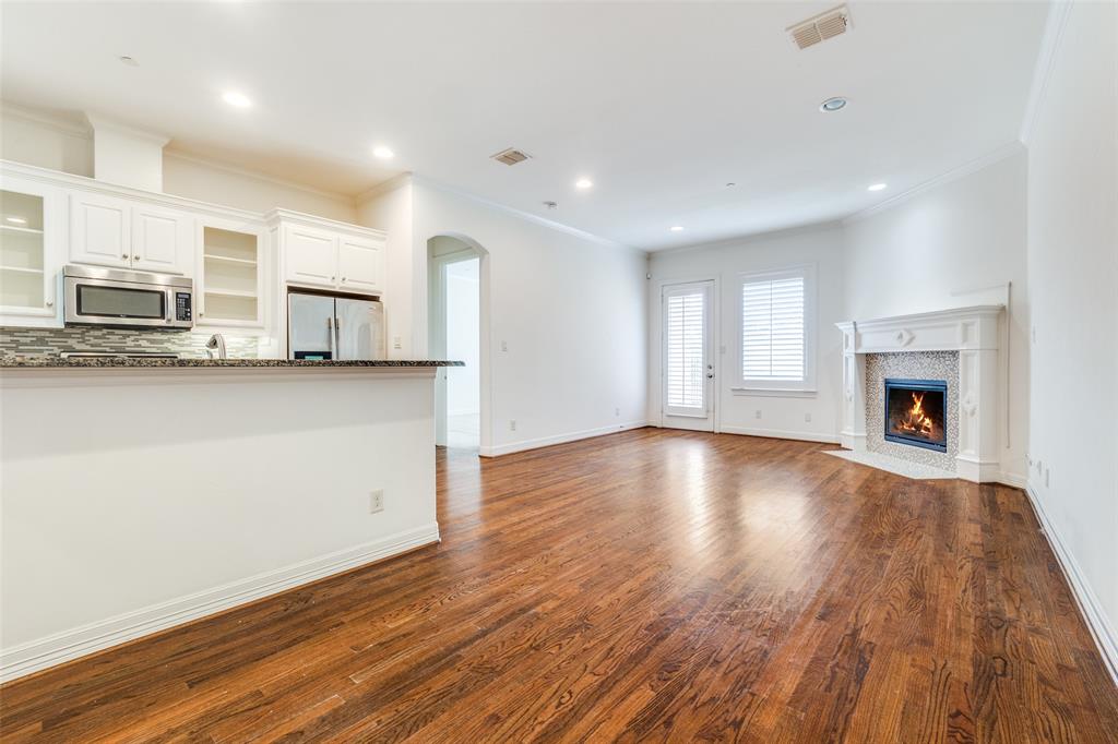 809 Snowshill Trail