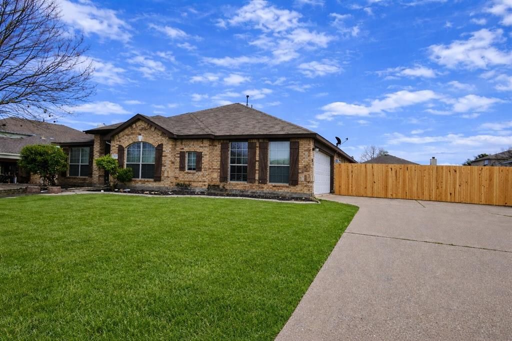 Photo of 1110 Manassas Drive, Forney, TX 75126 (MLS # 21215159)