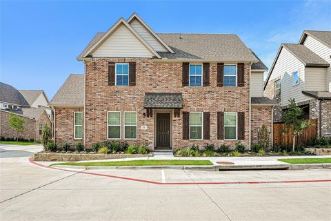 1105 Fallgate Drive Saginaw TX 76179