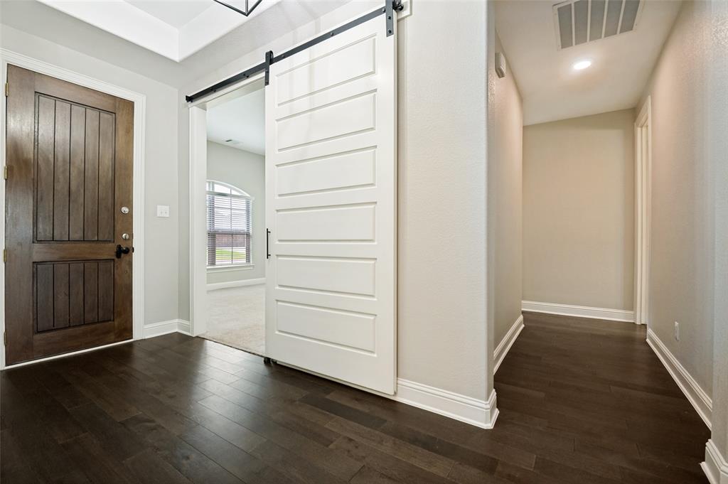 541 Windrow Lane