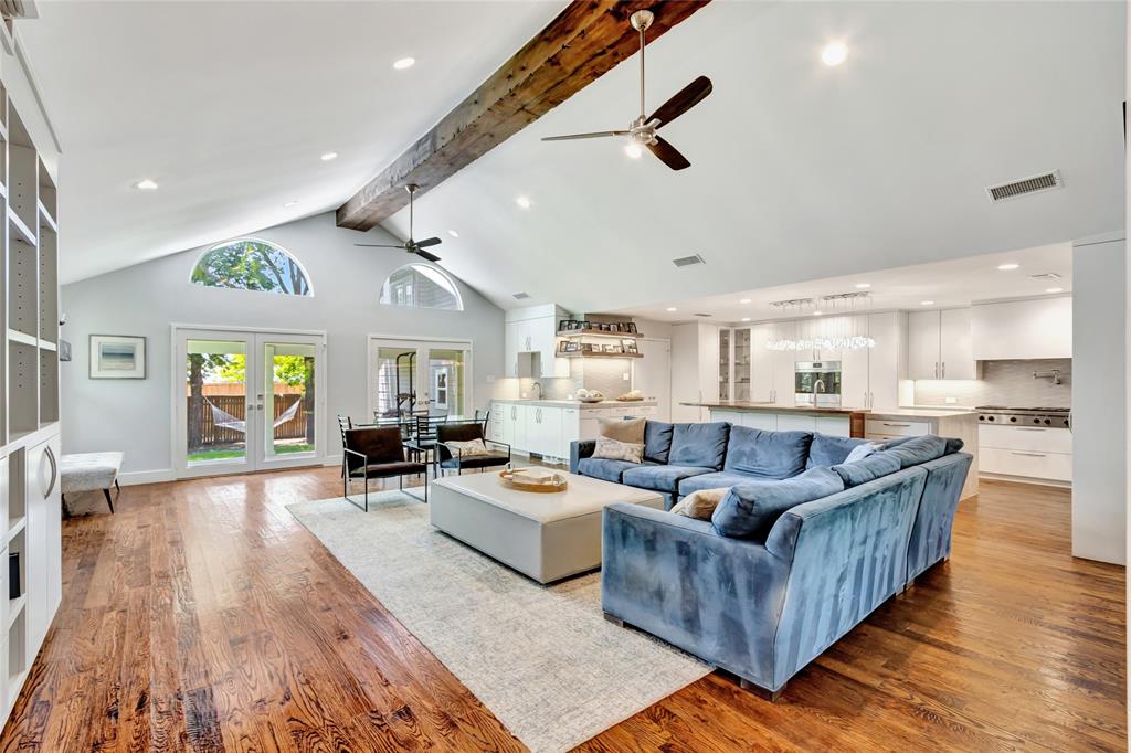 6522 Willow Lane