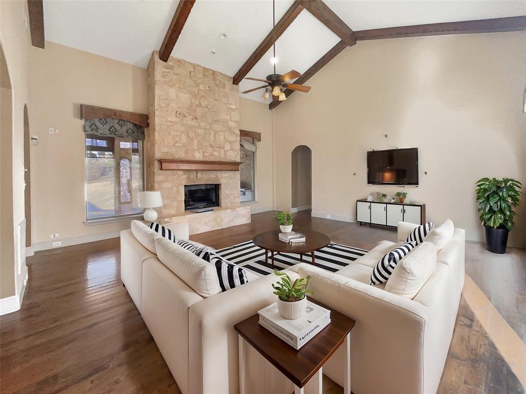 3104 Kimberlee Lane