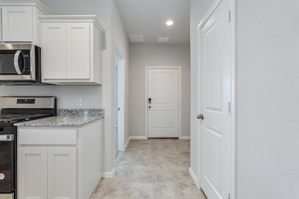 Photo of 5812 Harvey Gap Lane, Denton, TX 76226 (MLS # 21208921)