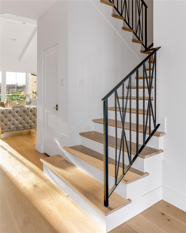 Montrachet - Residential