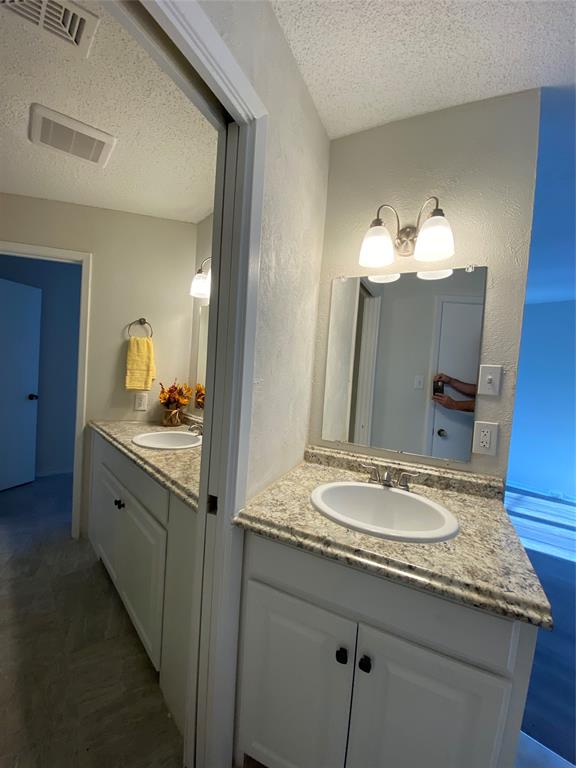 Arlington Downs Twnhs - Residential