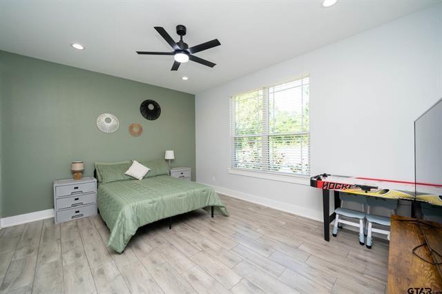 T QUEVADO - Residential