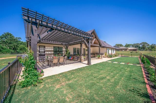 T QUEVADO - Residential