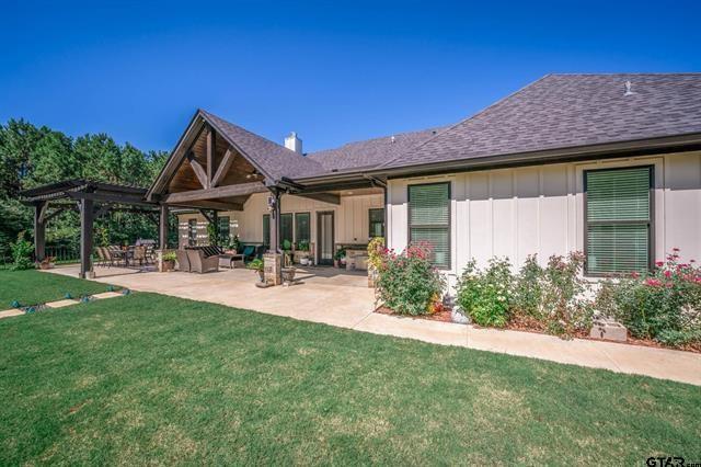 T QUEVADO - Residential