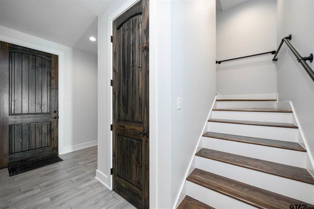 T QUEVADO - Residential