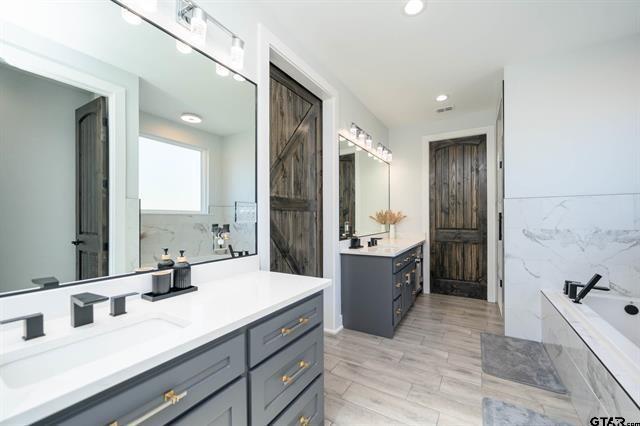 T QUEVADO - Residential