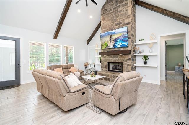 T QUEVADO - Residential