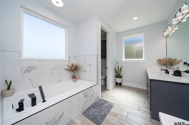 T QUEVADO - Residential