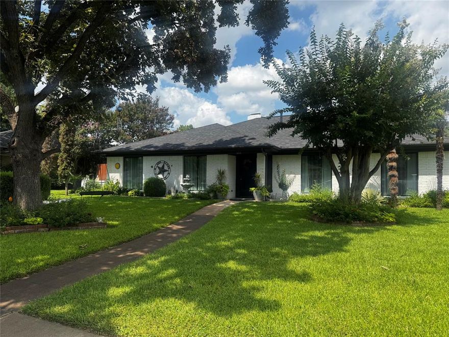 Richardson prime location. Welcome to this beautiful updated 4 bedroom, 3 baths open concept , offers the perfect blend of comfort, style and functionality. Situated on a manicured lot , the home features a sparkling backyard pool-perfect for relaxing or entertaining year-round. With an open concept layout, ample natural light, and plenty of room for family or guests. This home check all the boxes. Located on one of the most desirable neighborhoods, you will enjoy scenic surroundings, excellent schools, and convenient access to everything you need! Kitchen is been completely remodel , brand new front and back door, back deck is floors are just put in , lots of upgrades into !Brand new kitchen with lots of space !