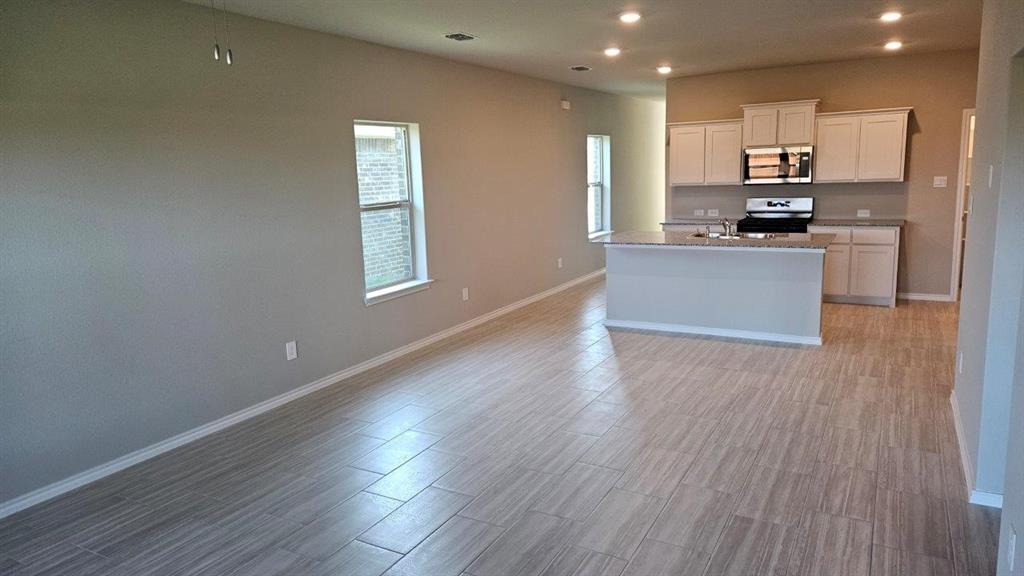 505 SHADED GROVE Drive