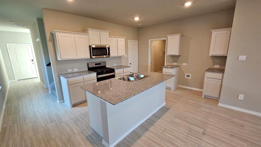 505 SHADED GROVE Drive