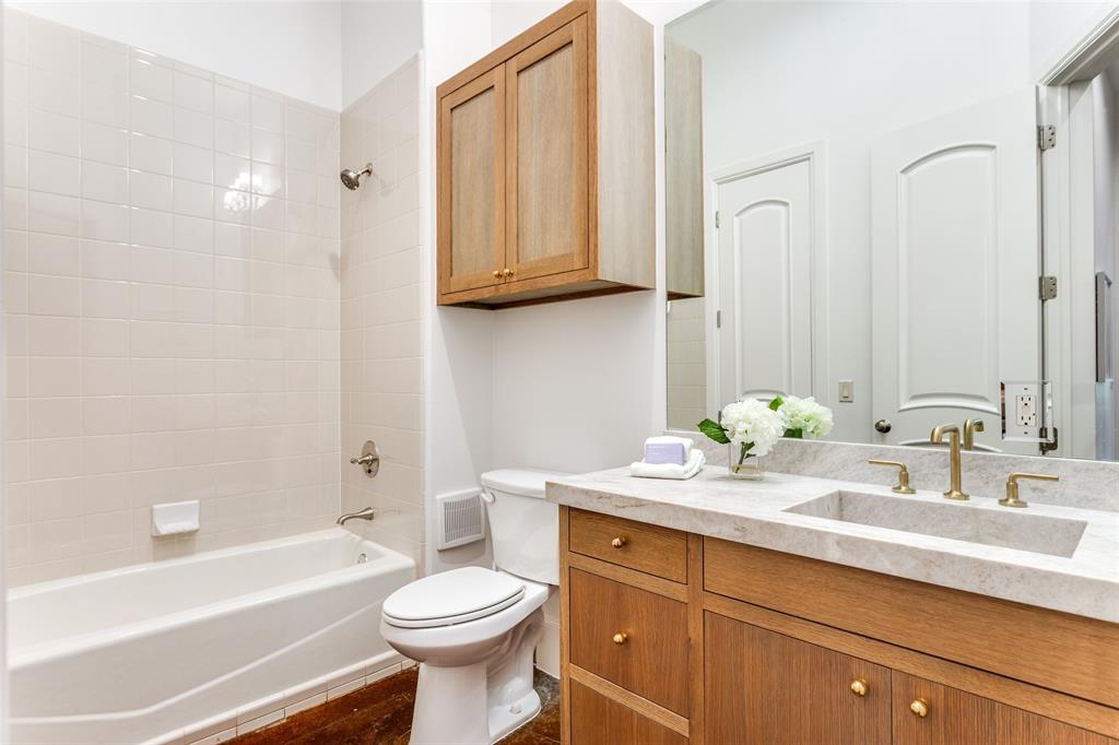 Pecan Place Condo - Residential