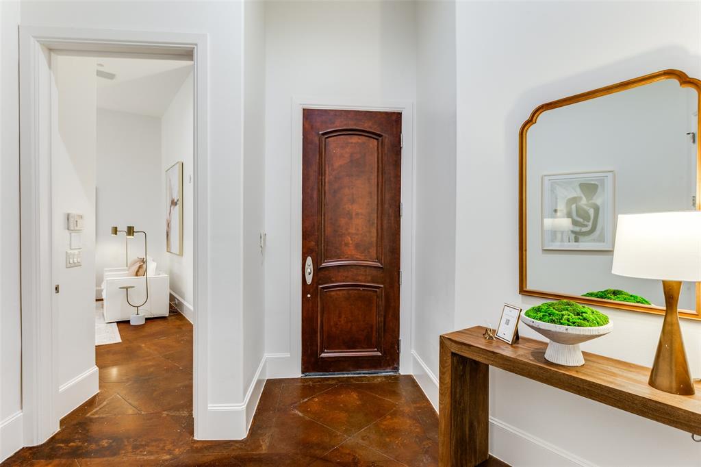 601 E 1st Street 220