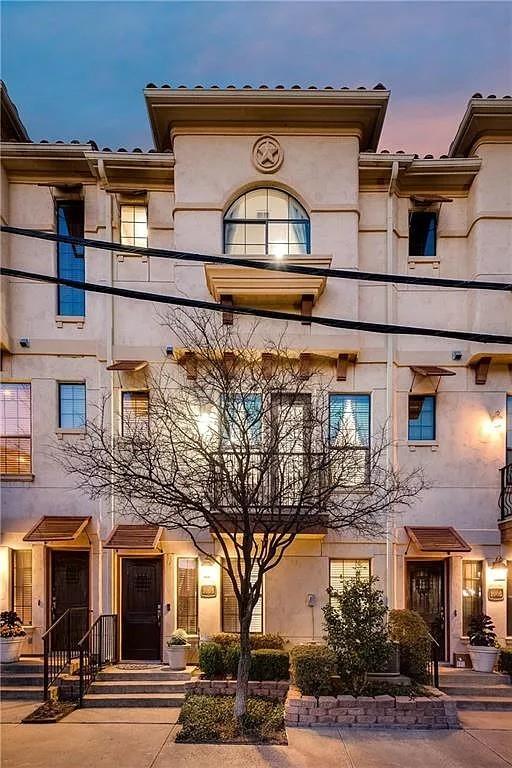 Villas Of Bryan Place - Residential Lease