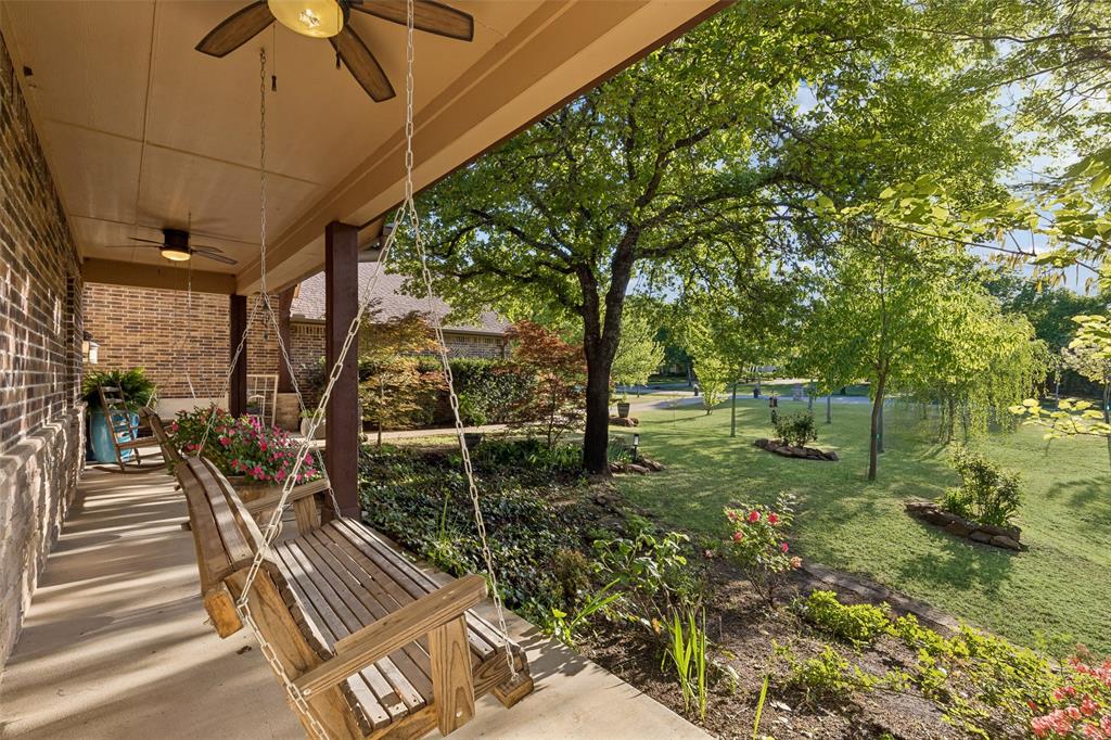 1402 Lakeview Boulevard