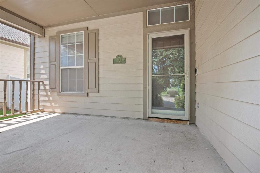 1905 Brown Thrasher Boulevard