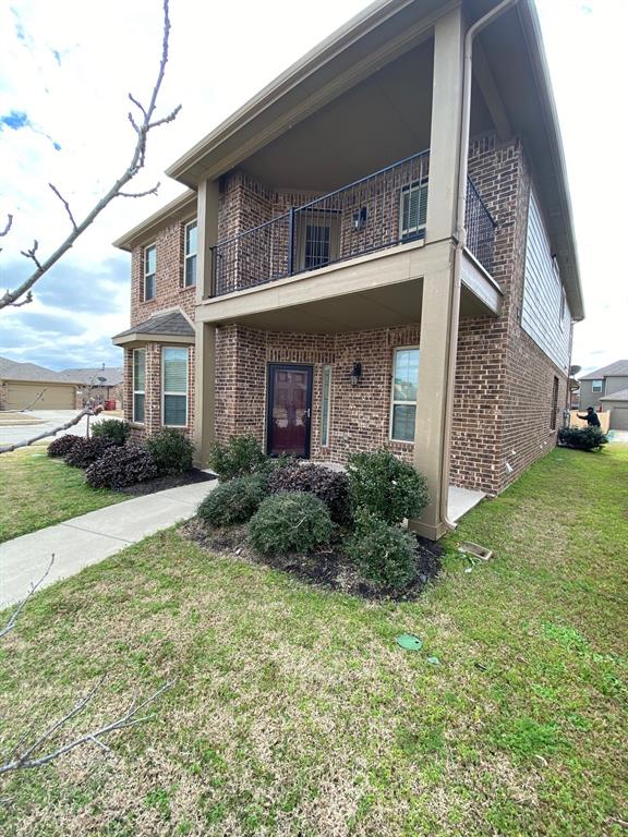 1201 Honeywood Lane