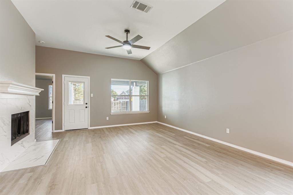 Deer Creek Arlington - Residential