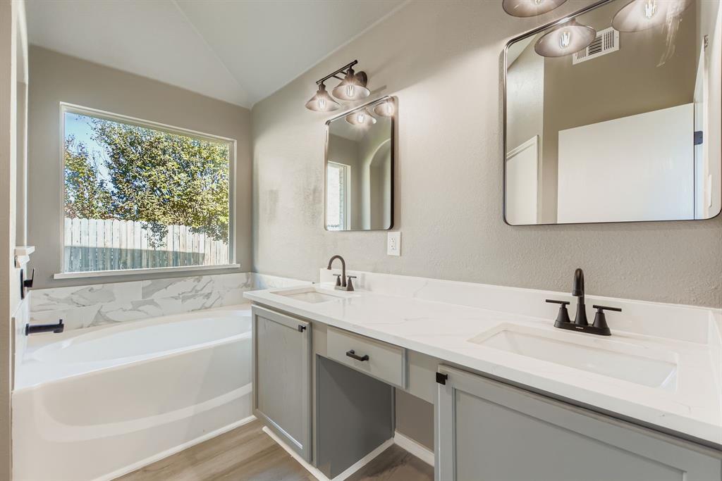 Deer Creek Arlington - Residential