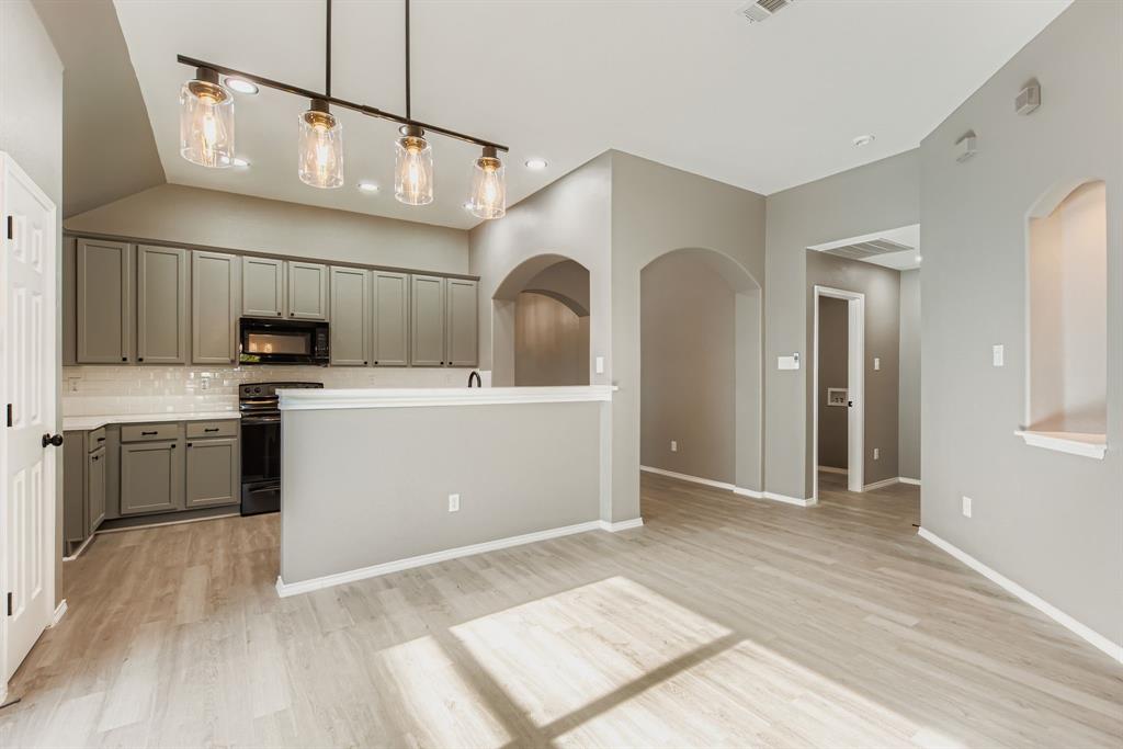 Deer Creek Arlington - Residential