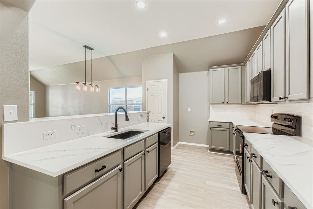 Deer Creek Arlington - Residential