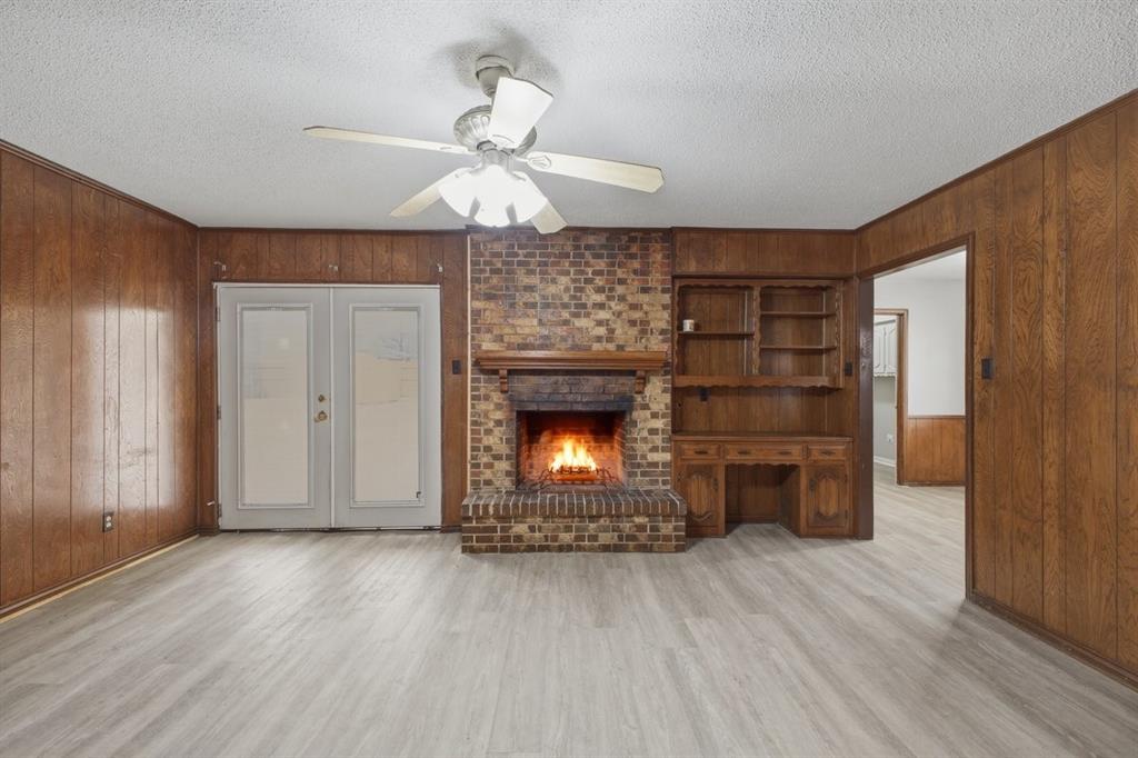 Crestwood Village 02 - Residential