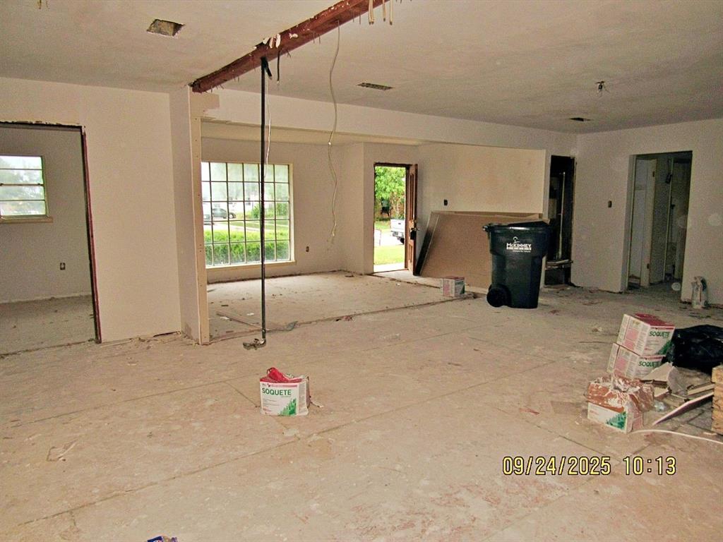 1021 S Murray Street