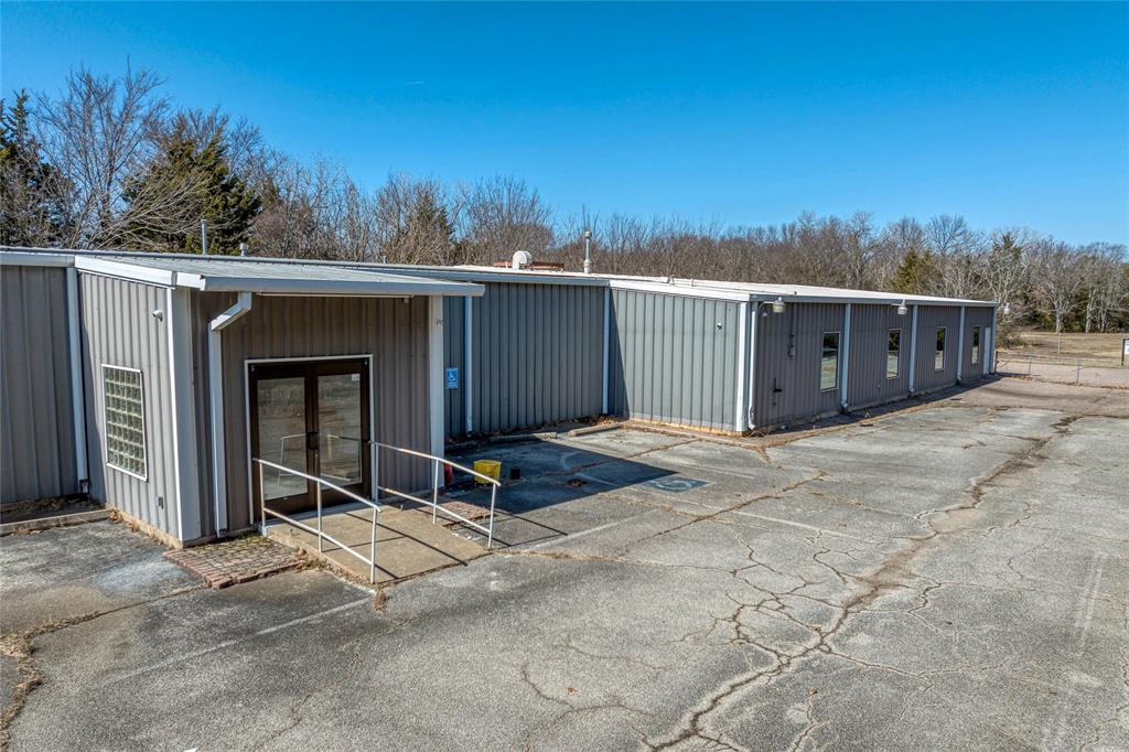 Fairmount Add - Commercial Sale