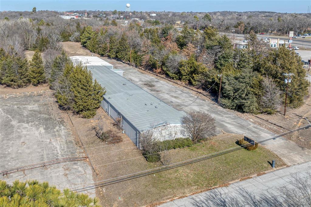 Fairmount Add - Commercial Sale