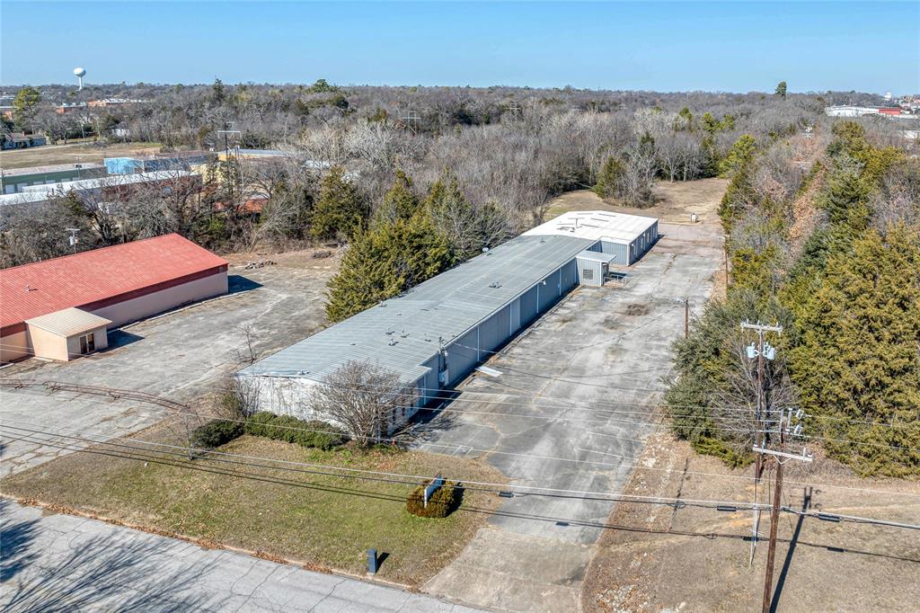 Fairmount Add - Commercial Sale
