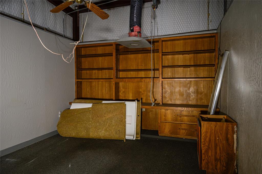 Fairmount Add - Commercial Sale