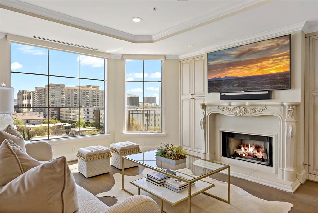 Plaza At Turtle Creek Residence Ph - Residential