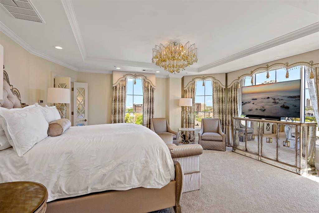 Plaza At Turtle Creek Residence Ph - Residential